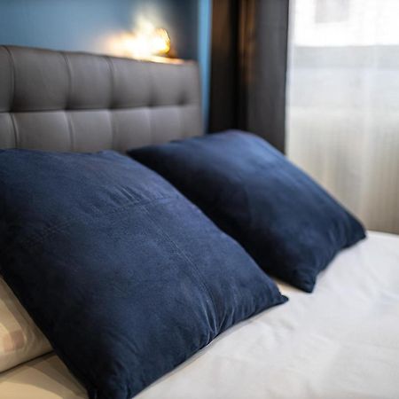 Escape Time - Paris Apartment ฌ็องตีญี ภายนอก รูปภาพ