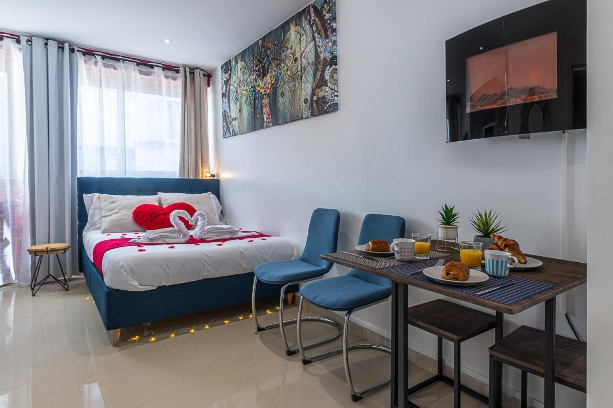 Escape Time - Paris Apartment ฌ็องตีญี ภายนอก รูปภาพ